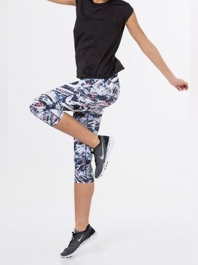 GAP Fit Abstract Print Leggings in White, Navy & Coral